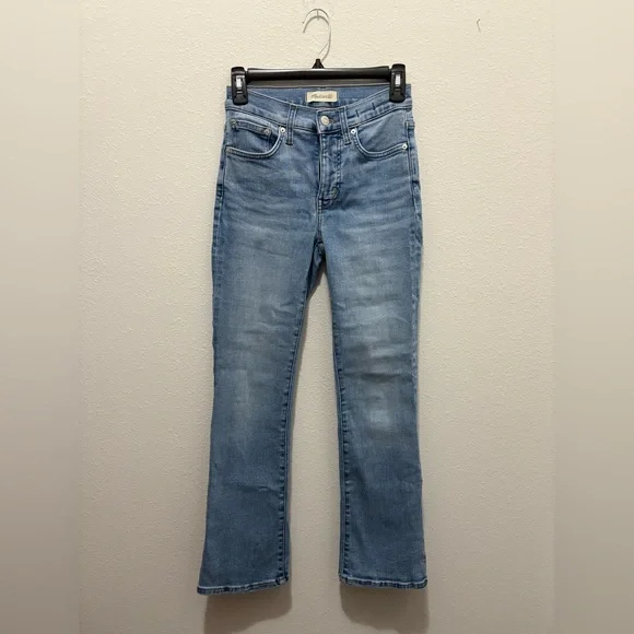 Madewell Mid-Rise Kick Out Blue Jeans - Picture 2 of 14